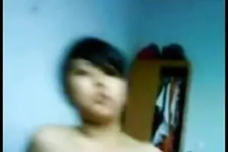 دبوس شعر رومانسي احلى بنات عرب سكس على سجادة يوجا ذات كتل طويلة..