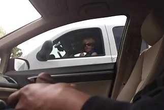ابن أخي يغوي عمة احلى سكس مترجم عربي ، يعطي فمها ويضربها في المطبخ..