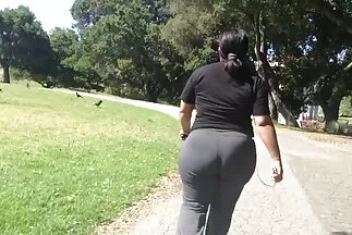 وجد الرجل شاطئًا احلى صور سكس عربي رائعًا حيث يمكنك ممارسة الجنس مع العراة..