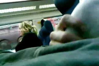 كبير الثدي الطبيعية ونصف متر احلي مواقع سكس عربي بينهما..