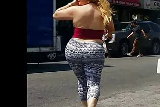 يبيع الجنس احلى افلام سكس مصرى مع صديقته ويراقب بعناية أن الرجل الأسود يستخدم غنائمته فقط..