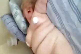 تقلى الفحول القوية بوحشية طفلًا غير ضار بغطاء احلى افلام السكس العربي علف جميل..