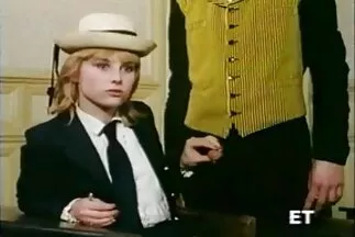 لا يحتقر احلى فيلم سكس عربي الطفل الصغير أن يمد كس جدته المنكمش..
